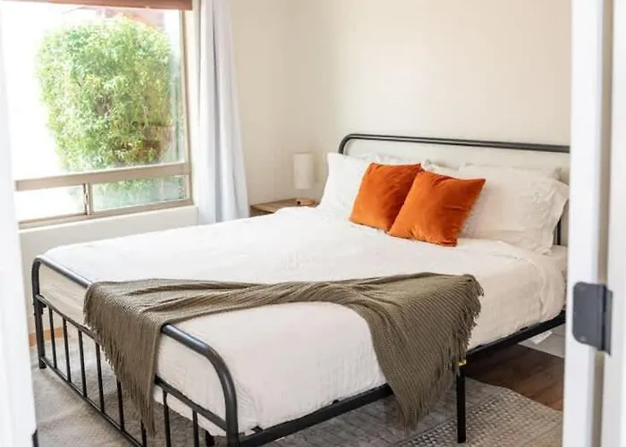 Newly Remodeled Family Friendly Ferienhaus