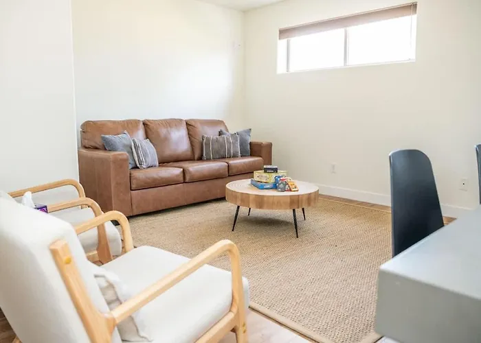 Newly Remodeled Family Friendly * Page
