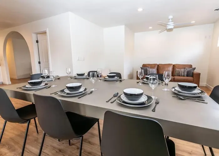 Newly Remodeled Family Friendly Dom wakacyjny *